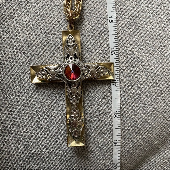 Vintage Whiting & Davis Two-toned Rivoli Cross Necklace - Picture 5 of 7